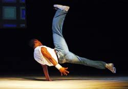 images361098_DieuBreakDance.jpg